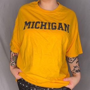 💛 men's michigan tee 💛